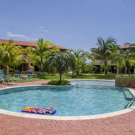 Family-Flexication-Friendly Villa, Few Steps From Eagle Beach